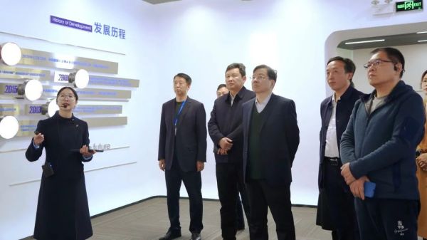 ����ʡ��Э����ϯ��ʡ��������ϯ�Ž�һ�е����˹��ʴ��������ҵ���ص���