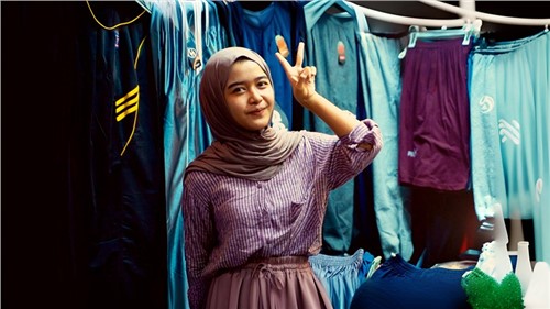 ���˹��ʴ���ӡ��Ʒ������Ƭ