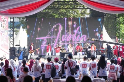 ���˹��ʴ����ɷ�Ӧ������ӡ�Ṥҵ��Porya Festival����ӡ�����80����