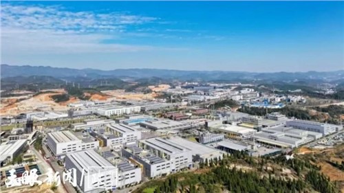 ý�忴���˹��ʴ��� | �����ձ�����һ���ؿ�һ����Ⱥ���۽����˹��ʴ�����ҵ����ͷ����